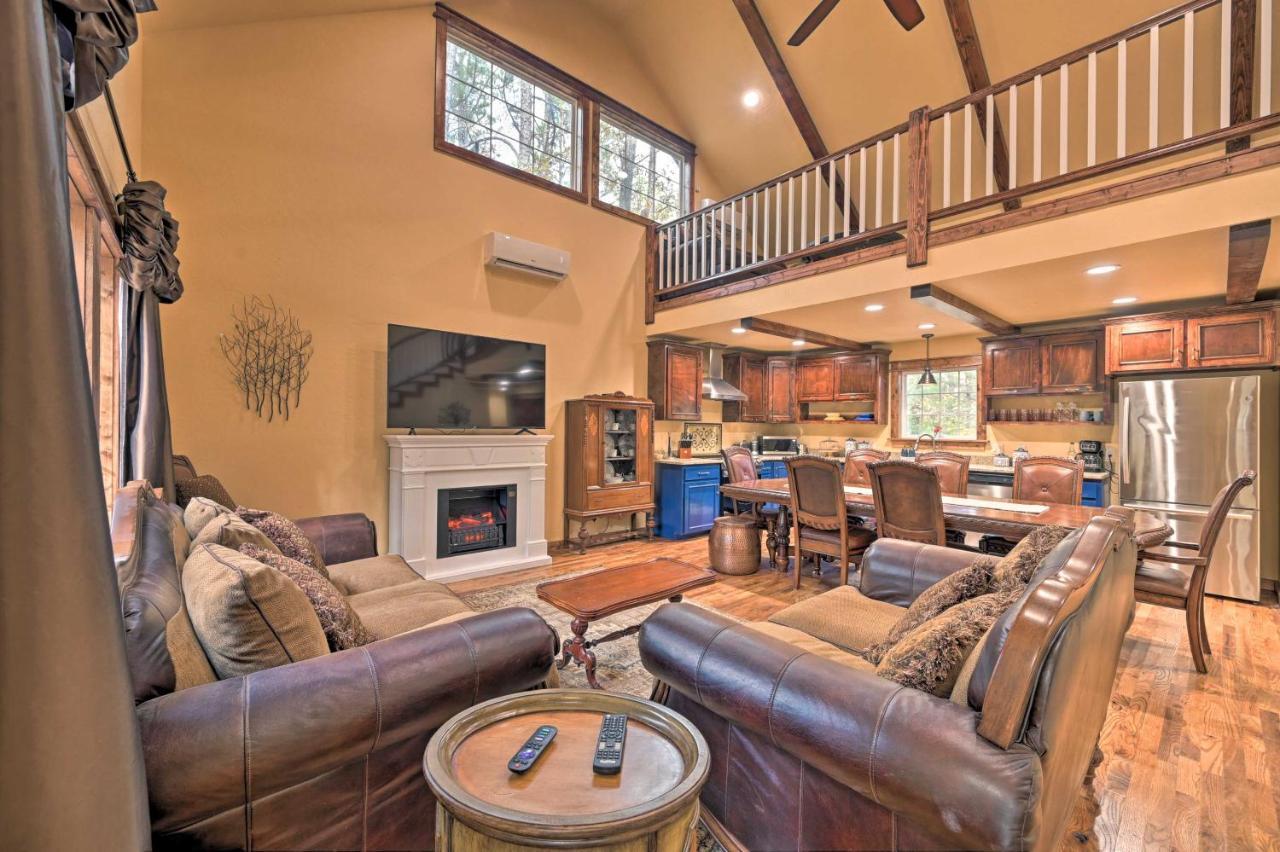 Tudor-Style Broken Bow Cottage With Hot Tub And Decks! Stephens Gap Exterior foto