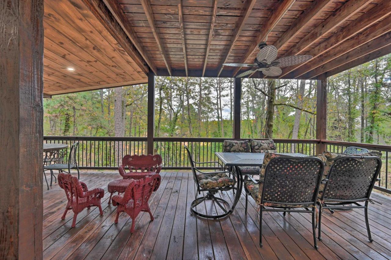 Tudor-Style Broken Bow Cottage With Hot Tub And Decks! Stephens Gap Exterior foto