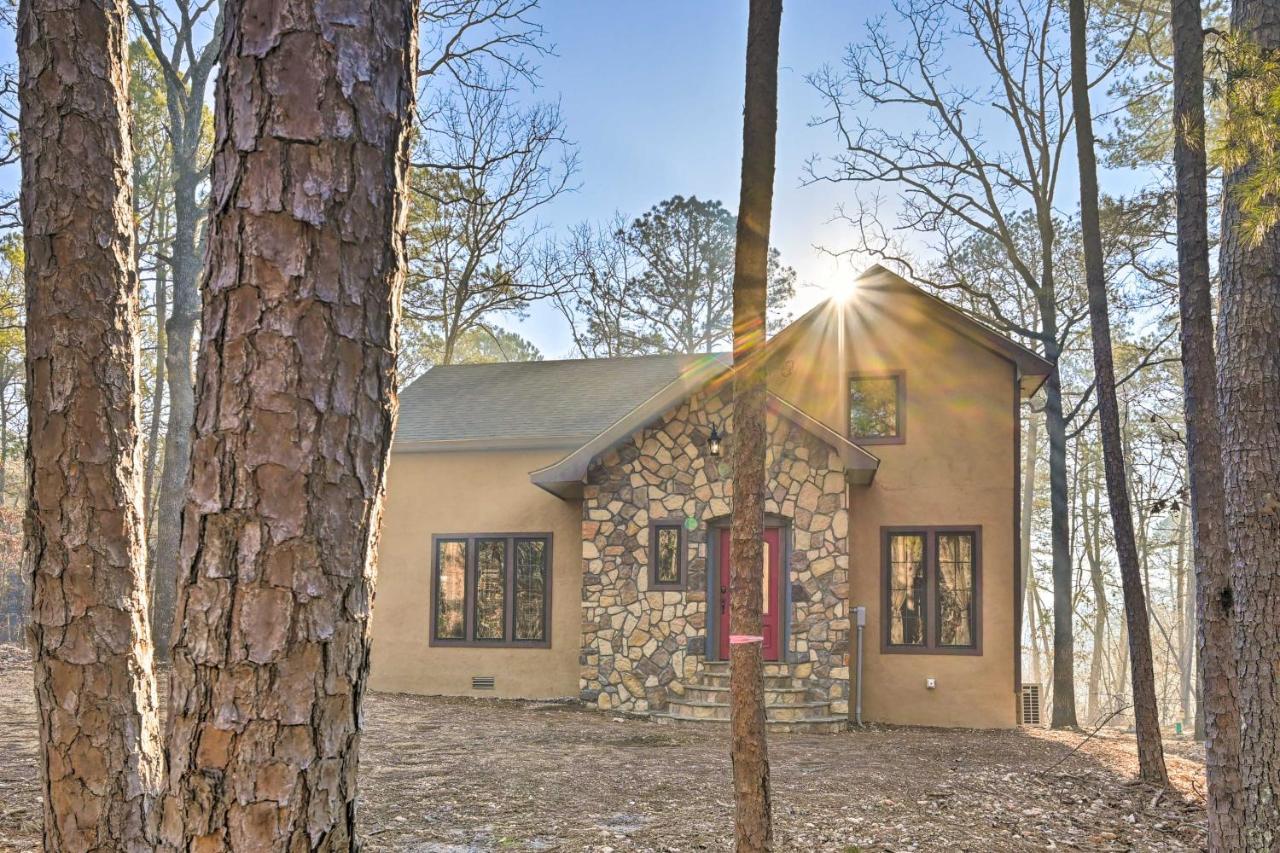 Tudor-Style Broken Bow Cottage With Hot Tub And Decks! Stephens Gap Exterior foto